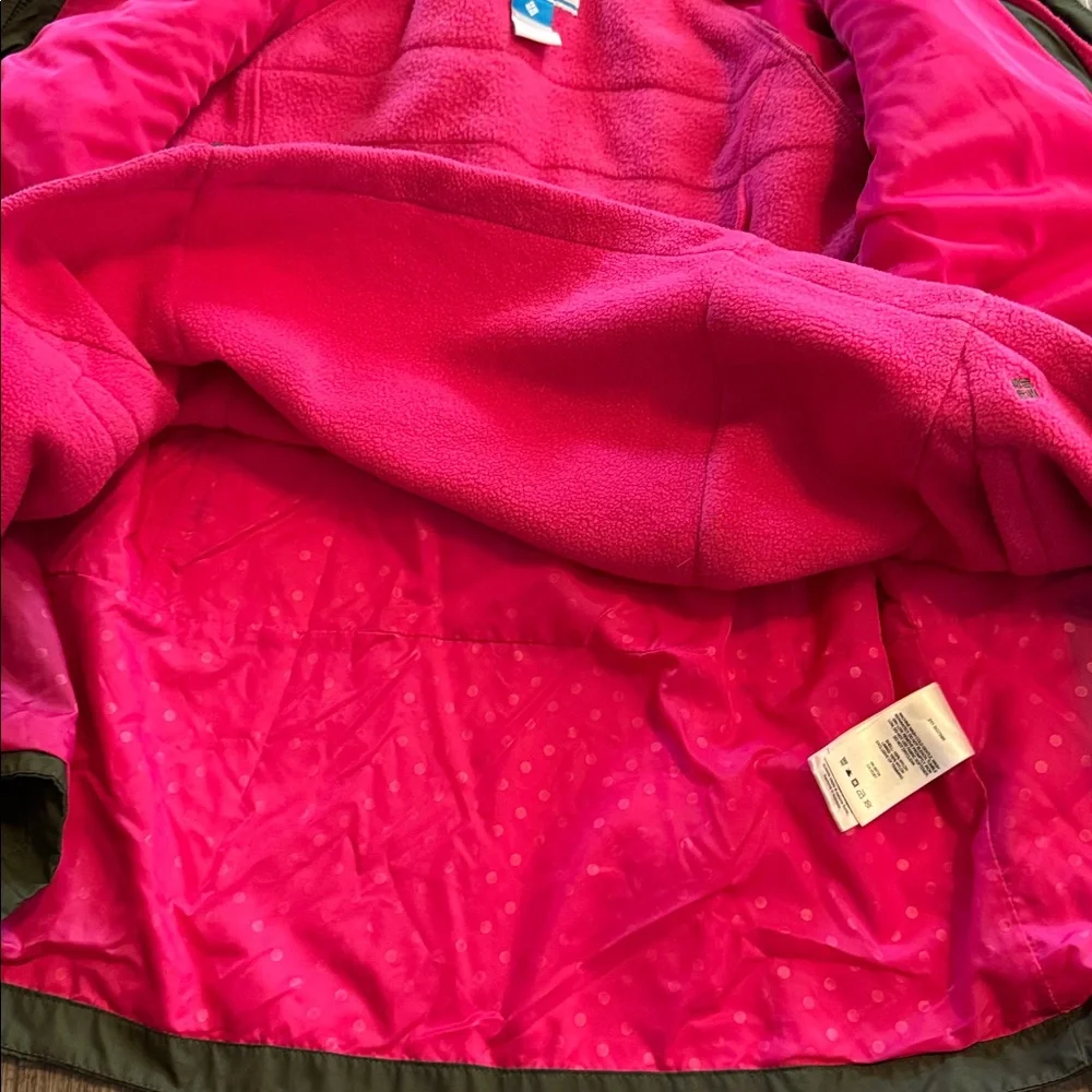COLUMBIA Green/ Pink Accents - - 3 in 1 Coat- size kids 18-20 or Adult Small
